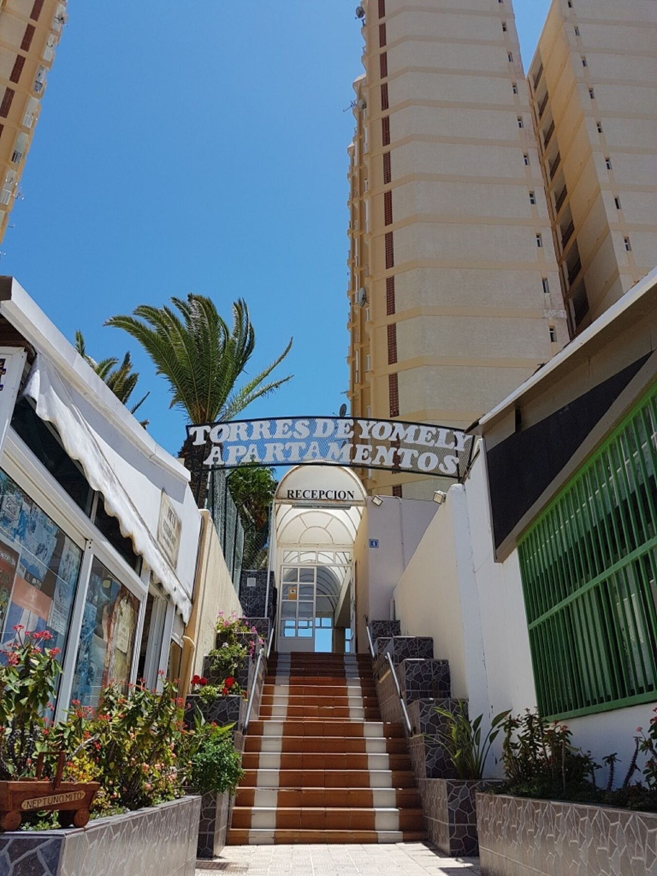 Holidays In Playa De Las Americas Arona  Exterior foto